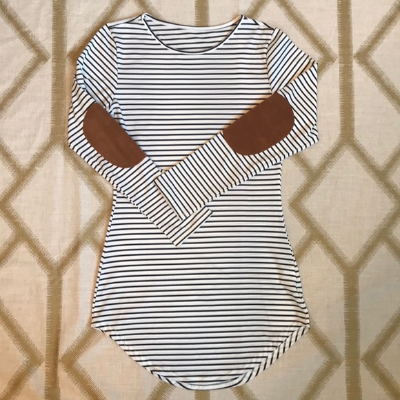 Striped Long Sleeve Tunic - Picture 4 of 6